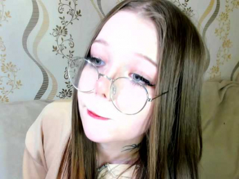 MelMooon webcam model stream image