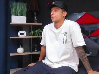 Jaze Bradley webcam model stream image