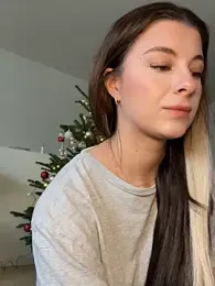 Mia-Minou webcam model stream image