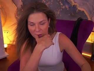 kissablekira webcam model stream image