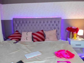 NikkiBust webcam model stream image