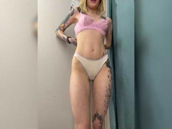 AlinnaAnnila webcam bongacams model stream image