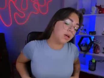 maya_dreamm webcam model stream image