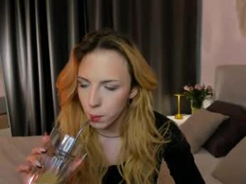 tiffany_king webcam model stream image