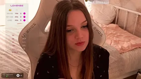 linessssa webcam model stream image