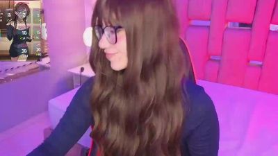 ZharaLux webcam model stream image