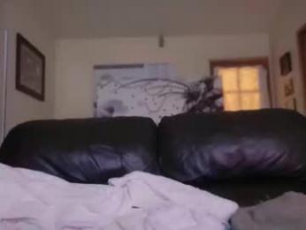 mackincaliallday webcam model stream image