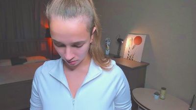 AlyceDutrow webcam cam4 model stream image