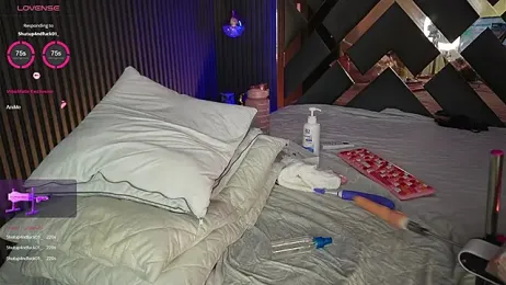 charlotte_01 webcam model stream image