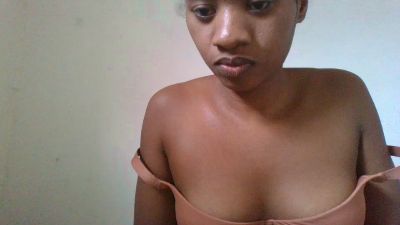 Elysa webcam model stream image