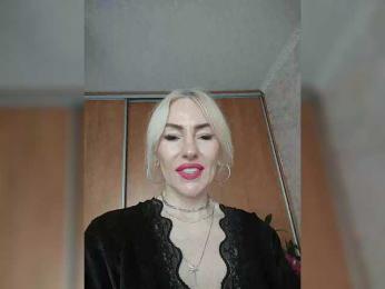 White00Pearl webcam bongacams model stream image