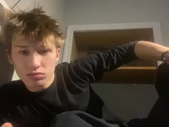 yourwhiteboy1 webcam stripchat model stream image