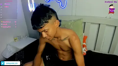 loistwink_ webcam model stream image