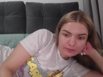 _hidden_frommymoom_ webcam chaturbate model stream image