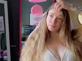 _mavka webcam model stream image