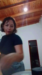 almondwithlove webcam model stream image