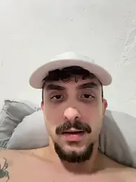 NovinnGB webcam model stream image