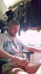 Dickfromspace69 webcam model stream image