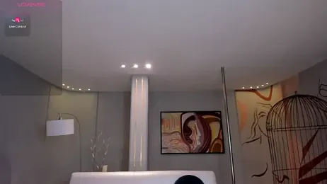 NiaHolland webcam model stream image