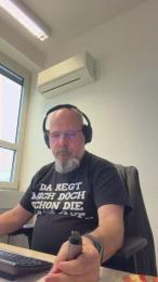 german_9inch webcam model stream image