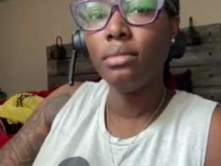 yoursecret1425 webcam model stream image