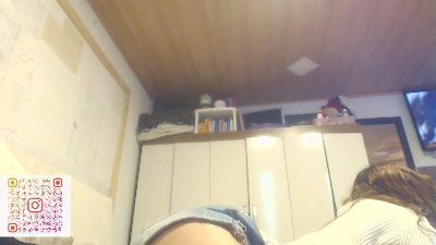 Fredericka webcam model stream image