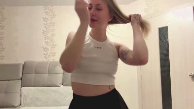 DoraDori webcam model stream image