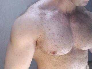 Erik Jones webcam model stream image