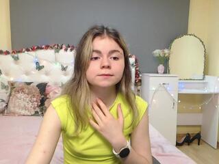 Tina Ryder webcam flirt4free model stream image