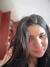 horny_roomiess webcam model stream image