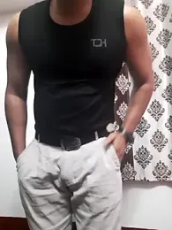 Guyinformal webcam model stream image