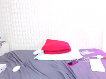 alexa_roussee webcam model stream image