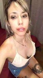 Florcitapole webcam model stream image