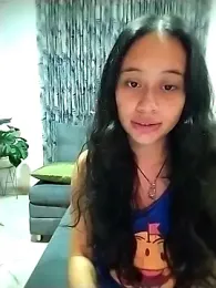 l0lita_emi webcam stripchat model stream image