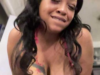 CocaNutt webcam model stream image
