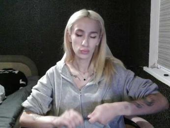 ZlayaaA webcam model stream image