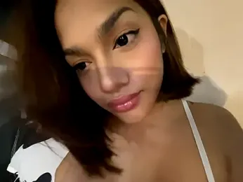 itsmekarinaaa webcam model stream image