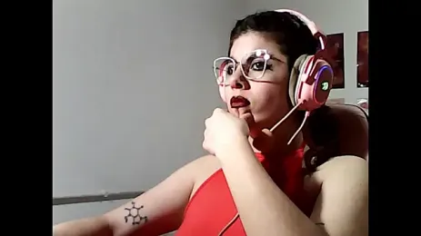 Owly_bloom webcam stripchat model stream image