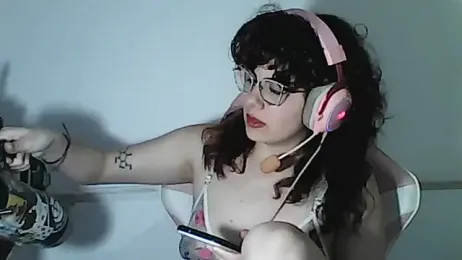 Owly_bloom webcam model stream image
