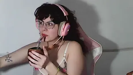 Owly_bloom webcam model stream image