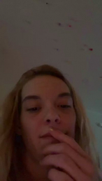 miss_itty_bitty webcam model stream image