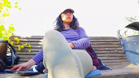 PublicMellyBigLabia webcam model stream image