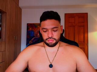 Jerome V webcam model stream image