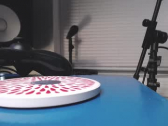 holenextdoor webcam model stream image