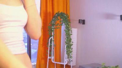 milanaluxe webcam model stream image