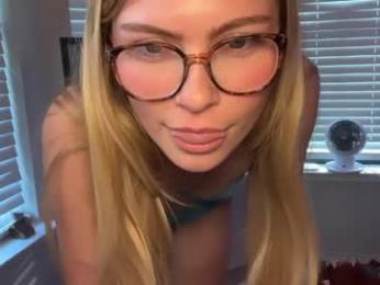 elliee81 webcam chaturbate model stream image