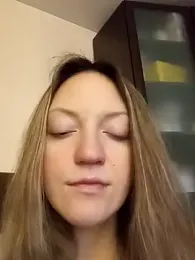 KattyLuuu webcam model stream image