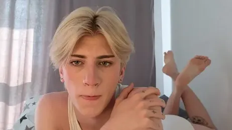 Oliver_star_boy_ webcam model stream image
