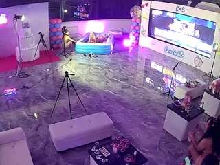 voyeurcam-casa-salsa-gym-bike webcam model stream image