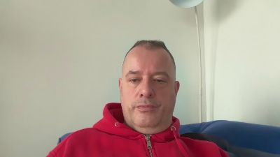 sneakpig webcam model stream image